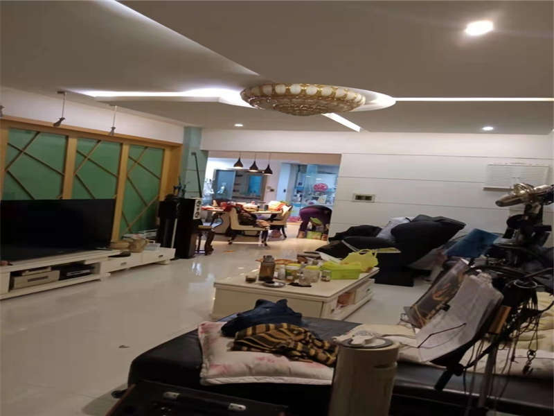 今利園法拍房1,2號(hào)棟703房