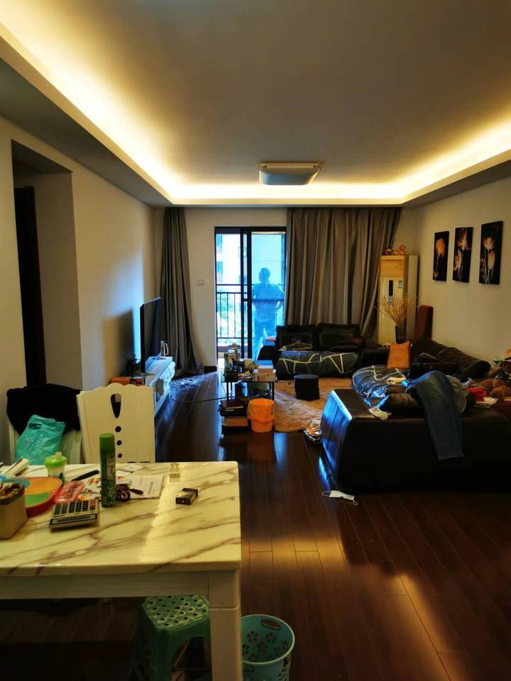 萬(wàn)科白鷺郡法拍房三期25棟303房