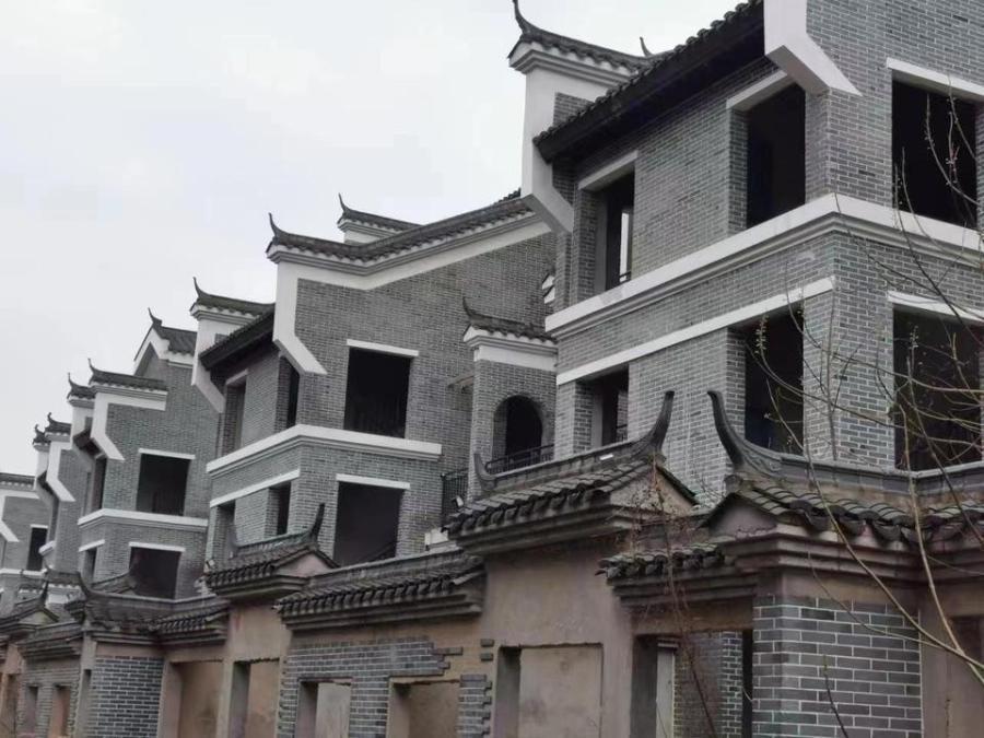 新華聯(lián)銅官窯古鎮(zhèn)(新華聯(lián)銅官窯文化旅游園)法拍房B01-02-03#棟101、201、301房（別墅）
