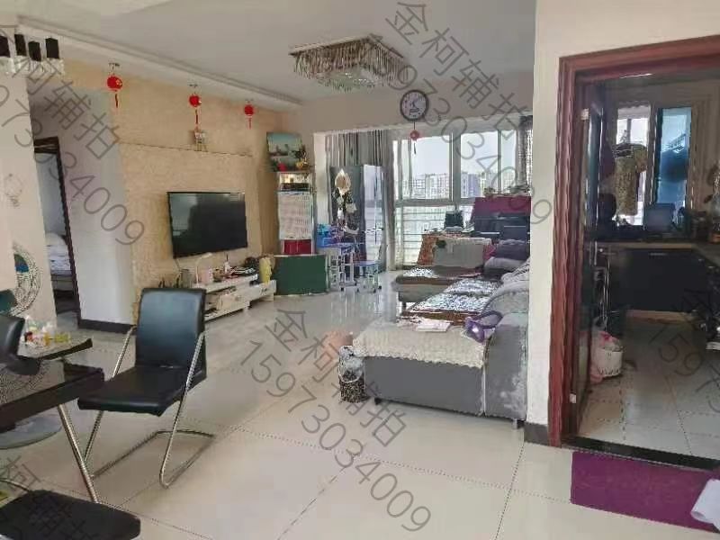 紅區(qū)抽屜公寓法拍房A、B棟2404房