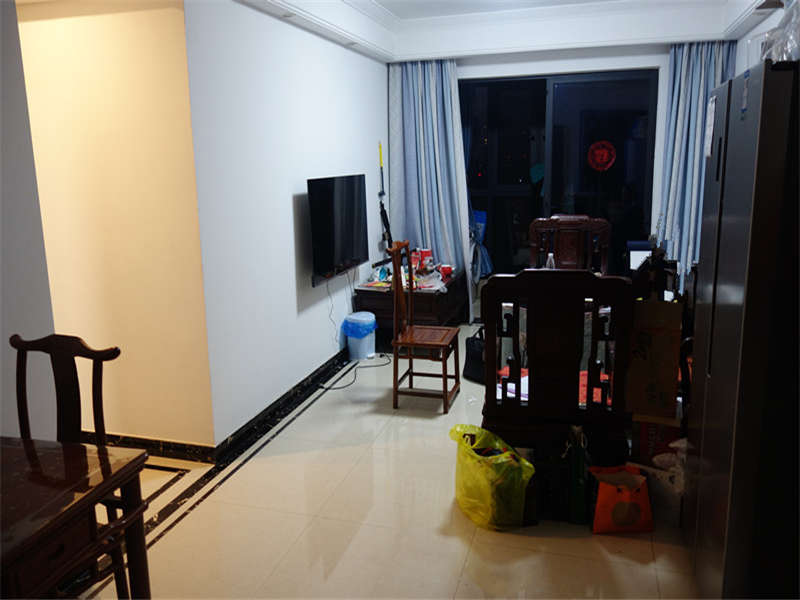 梅溪湖壹號御灣（湖墅嘉園）法拍房三期C地塊G8、G9棟302號（雙學(xué)區(qū)）