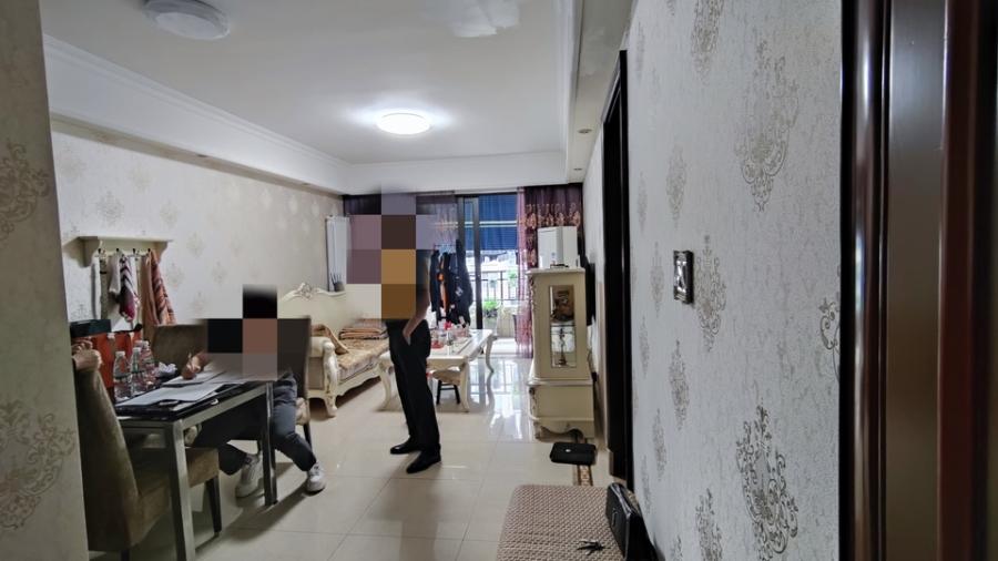 中海國際社區(qū)一期（中海江御名園）法拍房一期金楠街13、14棟1002室及室內(nèi)家具電器