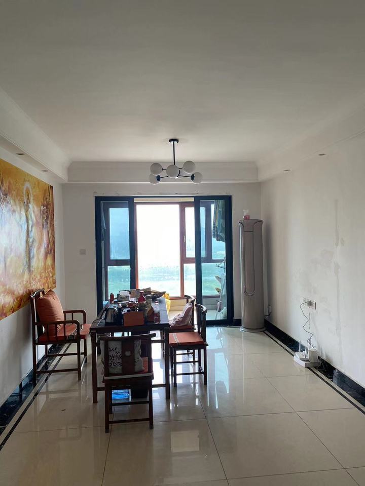 中海國(guó)際社區(qū)五期（中海江御名園）法拍房五期1棟1904號(hào)