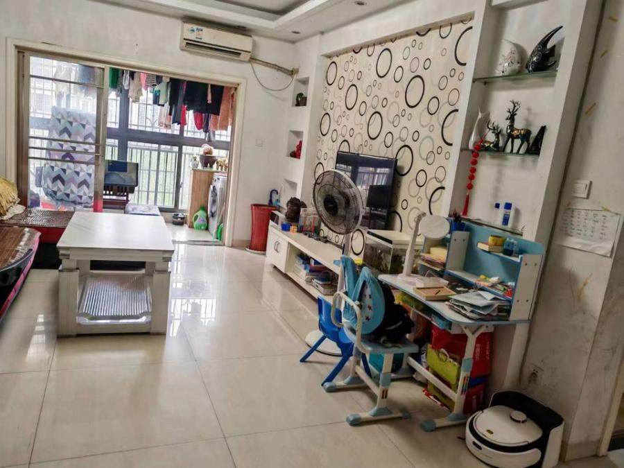 麓谷和馨園法拍房C區(qū)1棟902號 麓谷和馨園法拍房C區(qū)1棟902號