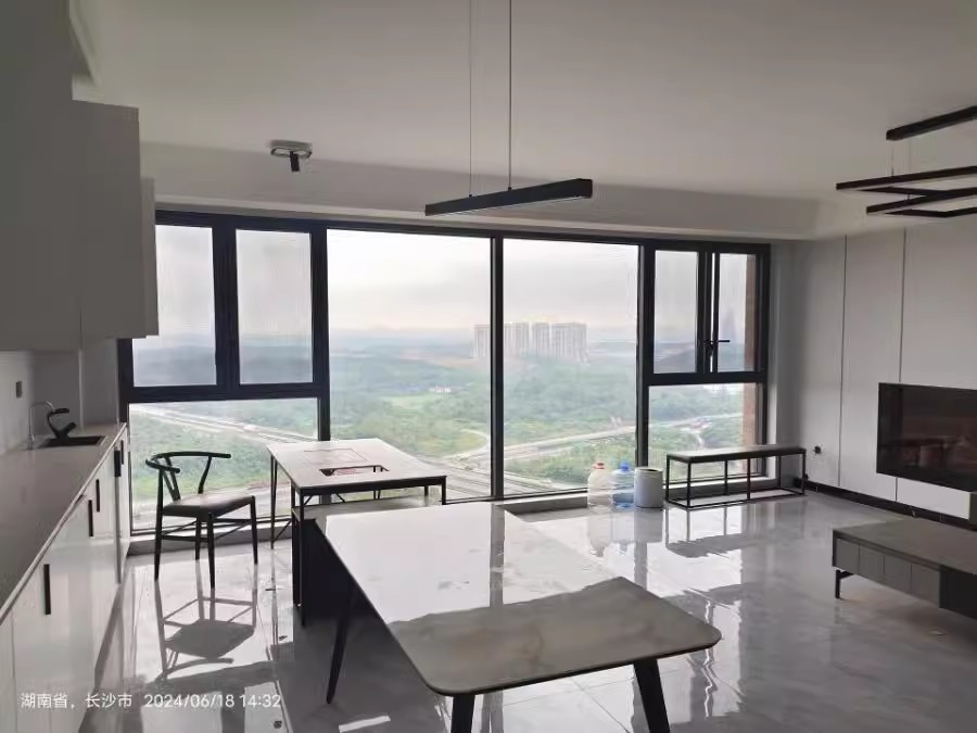 善化國(guó)際（善化名?。┓ㄅ姆?2棟2401室