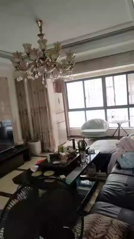 天麓尚層(天麓小區(qū))法拍房四期12棟802號 天麓尚層(天麓小區(qū))法拍房四期12棟802號